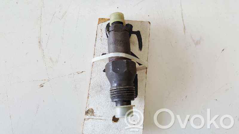Injektor Einspritzdüse   LCR6735405