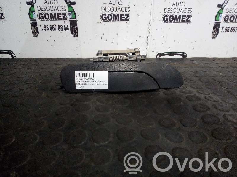 Manecilla externa puerta trasera   1105200