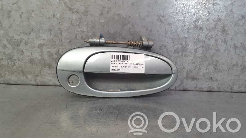 Chevrolet Evanda Manecilla externa puerta delantera 