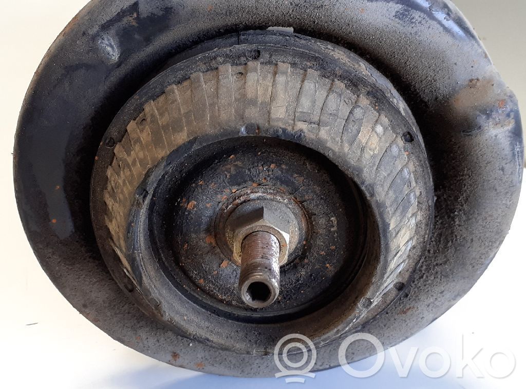 Ford Mondeo MK II Etuiskunvaimennin
