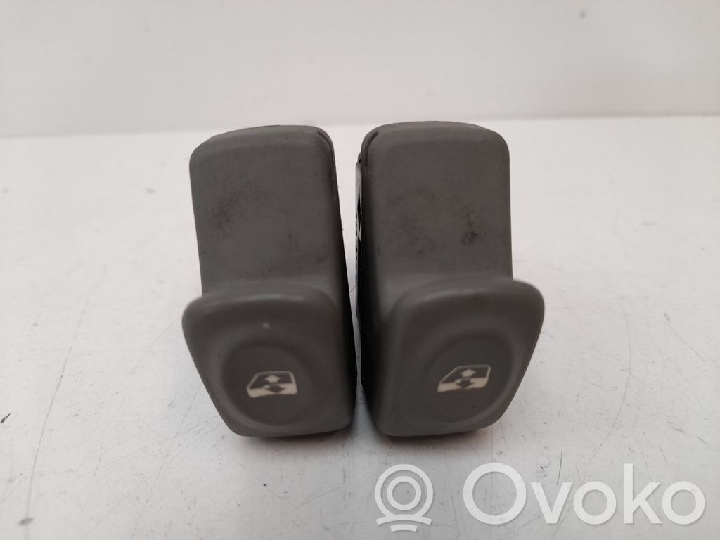 Renault Twingo I Electric window control switch 