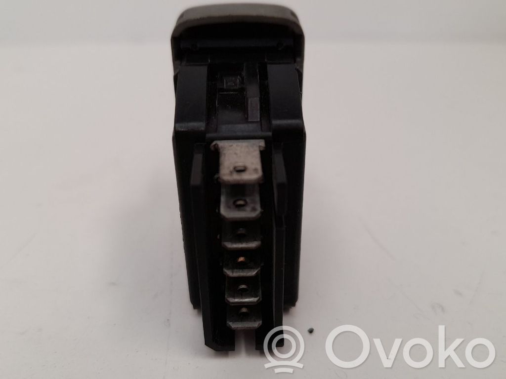 Renault Twingo I Electric window control switch 