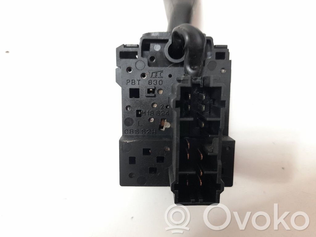 Pyyhkijän vipu   M18624