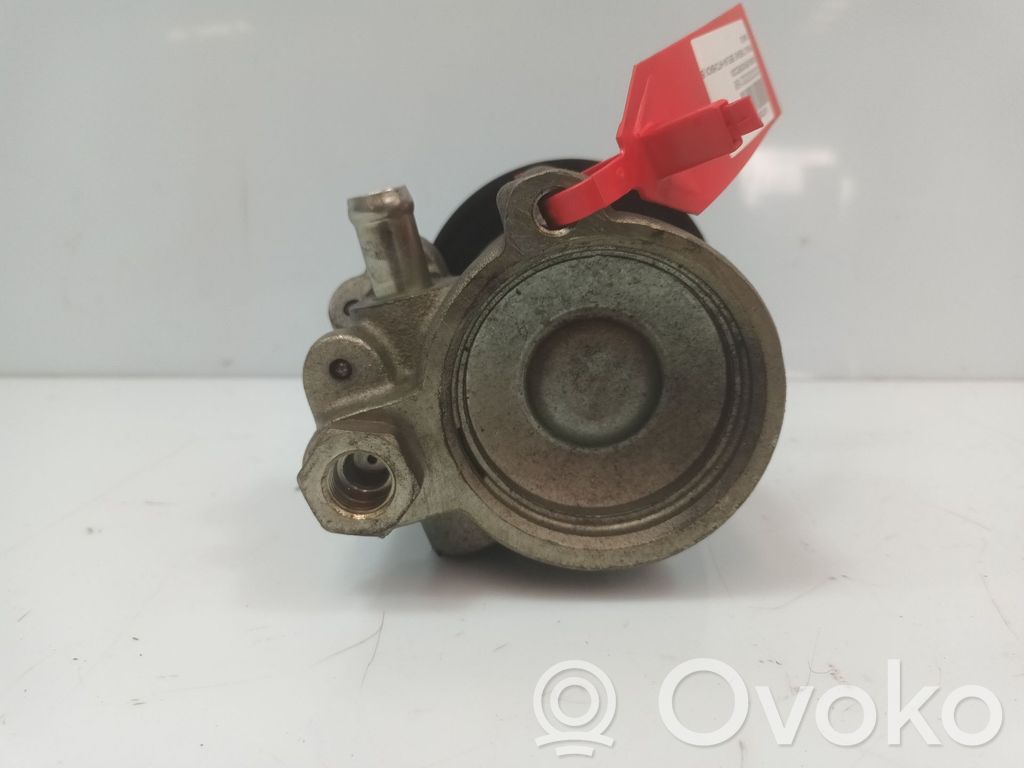 Ohjaustehostimen pumppu   7700840106