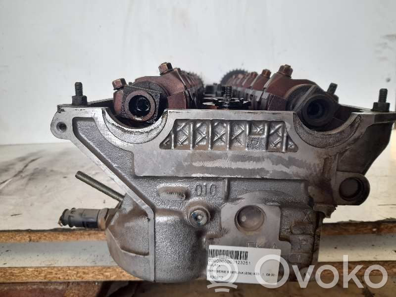BMW 5 E39 Chiulasă motor 
