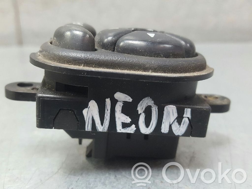 Chrysler Neon I Wing mirror switch 