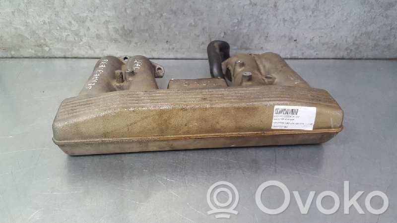 BMW 3 E36 Kolektor ssący 