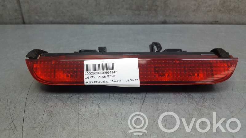 Mazda Demio Kolmas/lisäjarruvalo 
