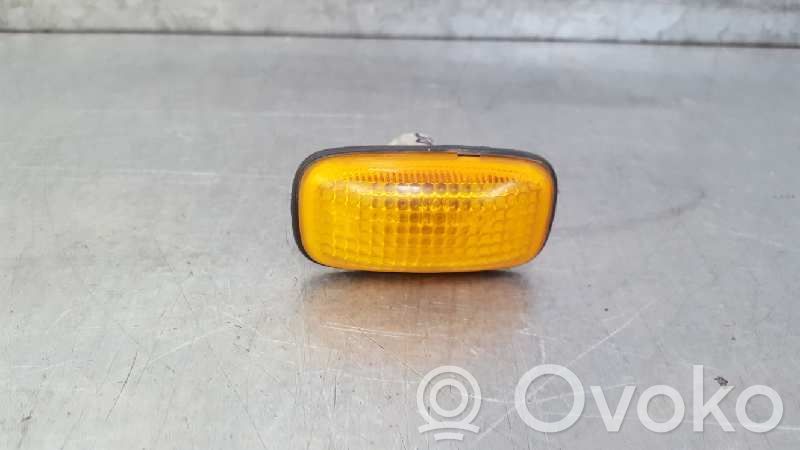 Nissan Almera Seitenblinker 