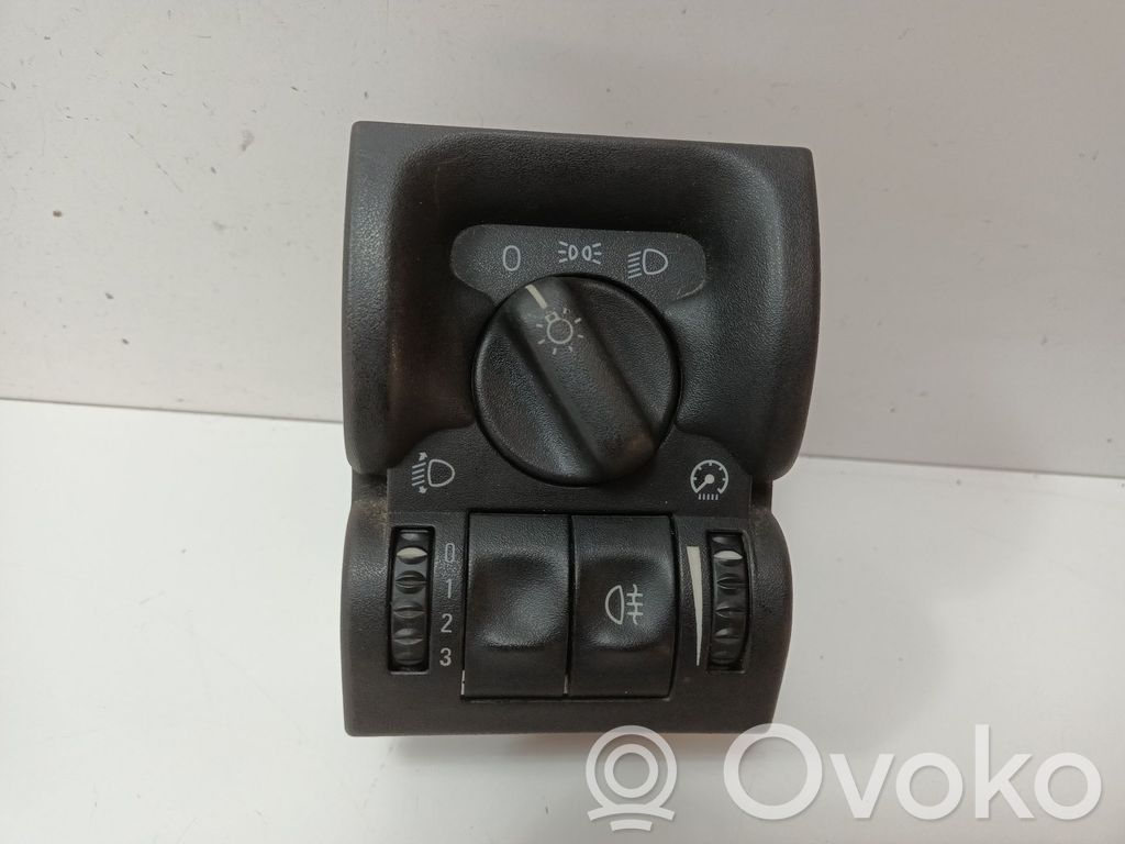 Opel Vectra B Przełącznik świateł 