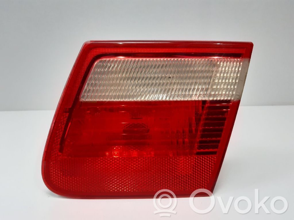 BMW 3 E46 Luci posteriori del portellone del bagagliaio
