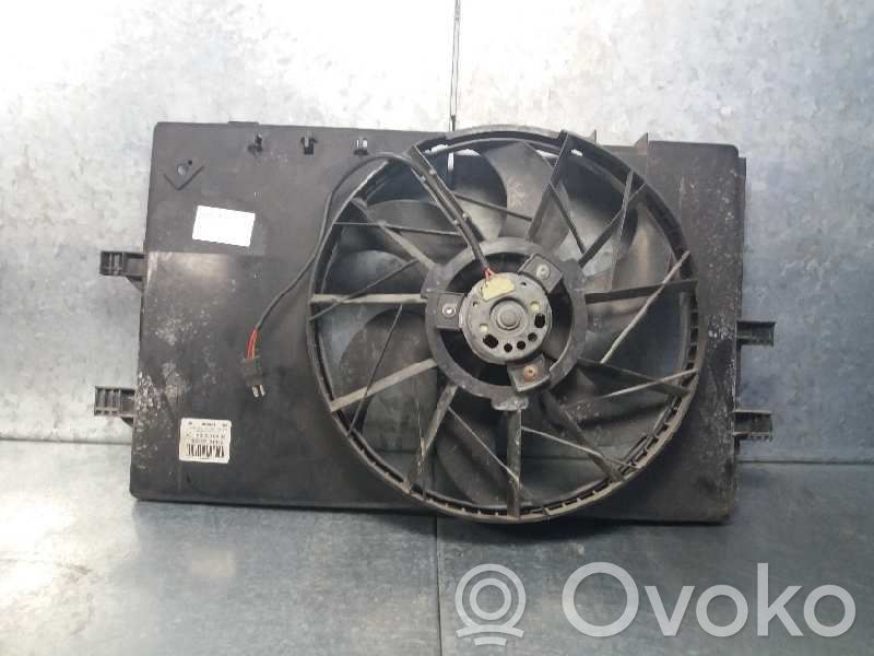 Mercedes-Benz Vaneo W414 Elektryczny wentylator chłodnicy 