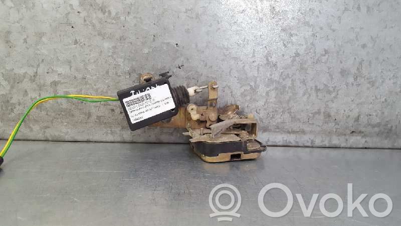 Volvo 440 Zamek drzwi tylnych 
