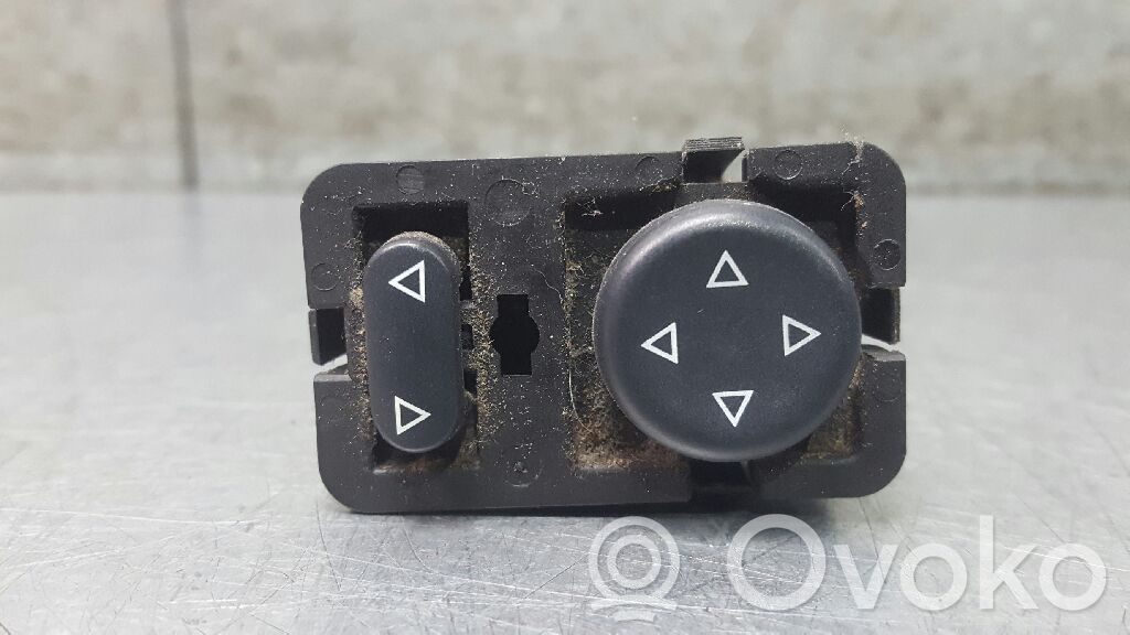 Peugeot 406 Interruptor del espejo lateral 