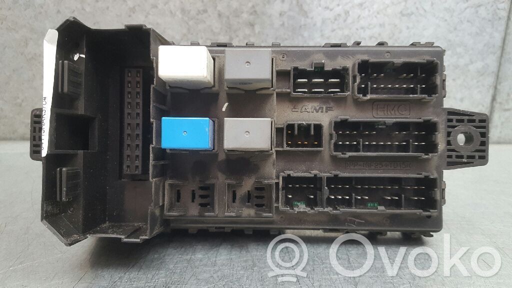 Hyundai Trajet Module de fusibles 