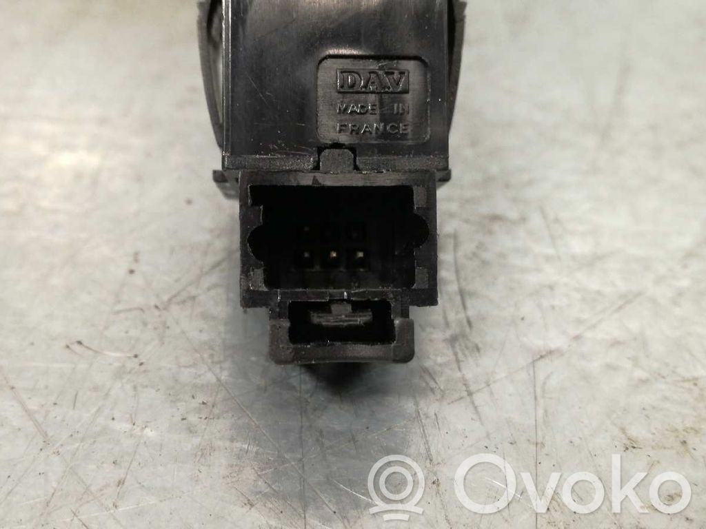 Interruptor del elevalunas eléctrico   655471