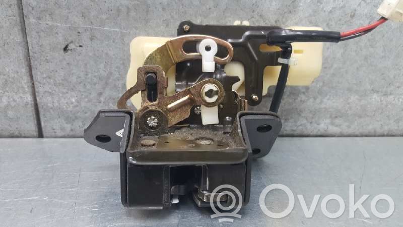Mazda 323 Tailgate lock latch 