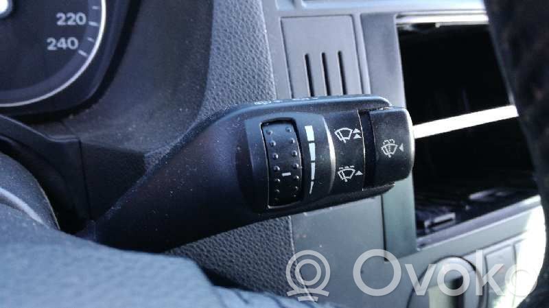 Wiper control stalk   1318861