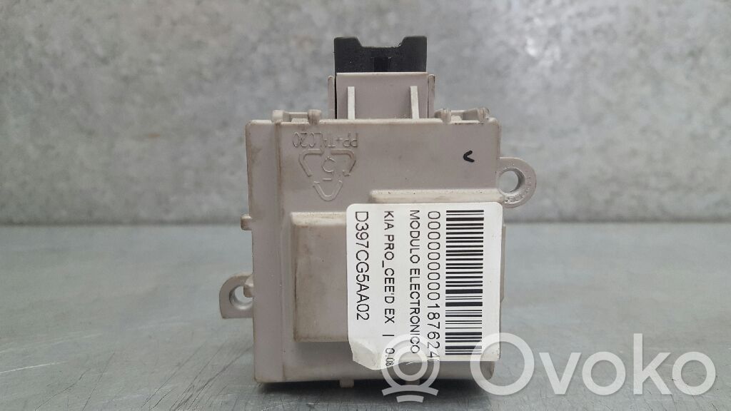 Sonstige Steuergeräte / Module   D397CG6AA02