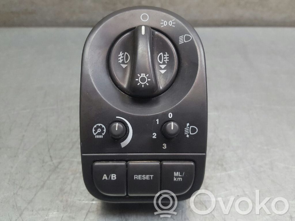 Jaguar X-Type Light switch 
