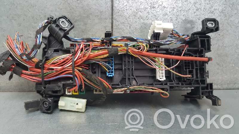 Mercedes-Benz A W176 Sulakemoduuli 