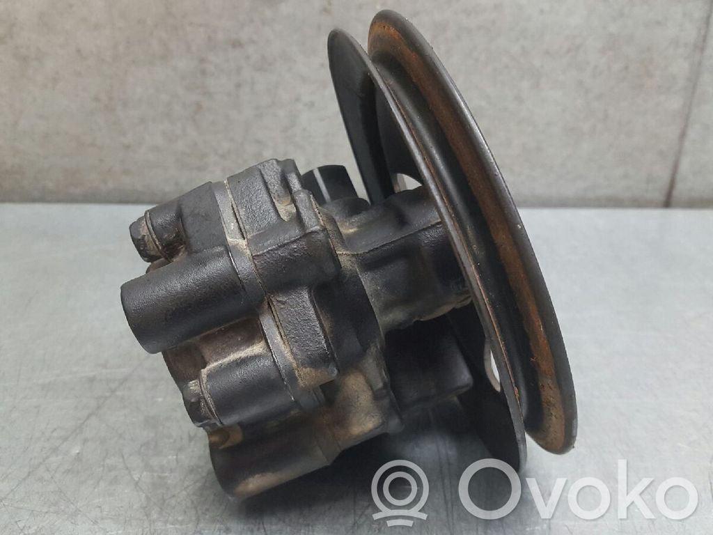 Ohjaustehostimen pumppu   4626837