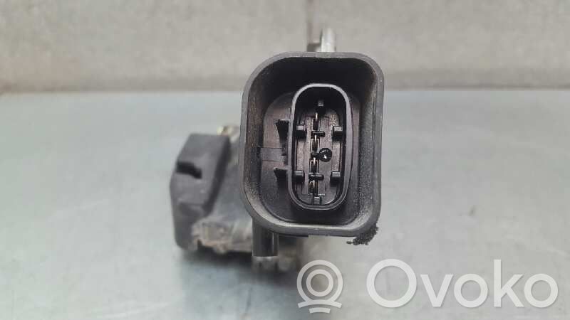 Zamek drzwi przednich   6903012380