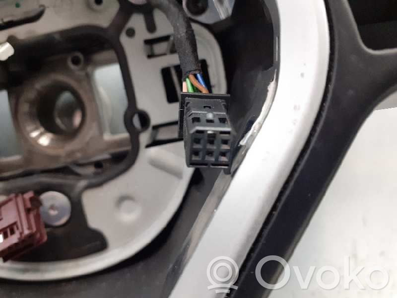 Mercedes-Benz A W176 Ohjauspyörä 