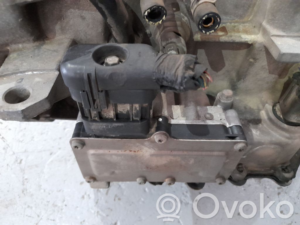 Manualna 5-biegowa skrzynia biegów   K92010100069