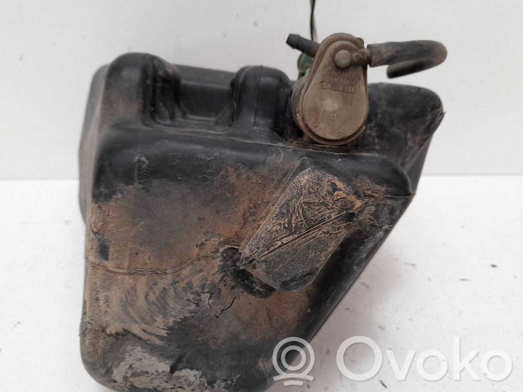 Peugeot 106 Réservoir de liquide lave-glace