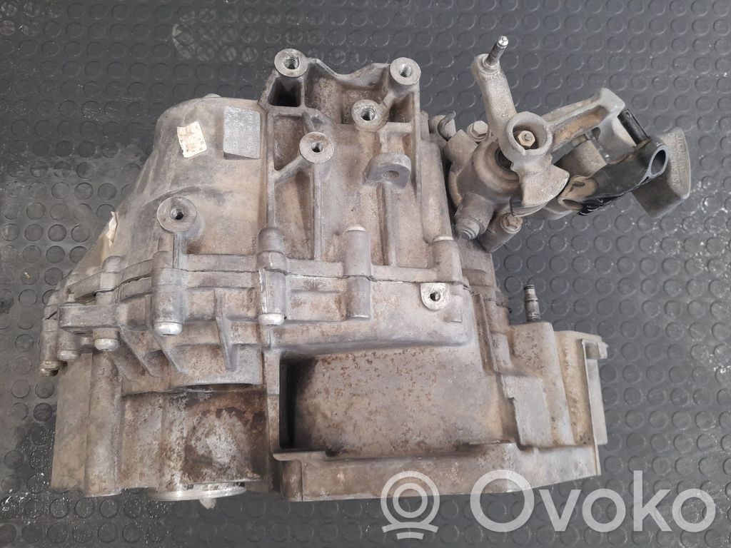 Volkswagen Tiguan Scatola del cambio manuale a 5 velocità 
