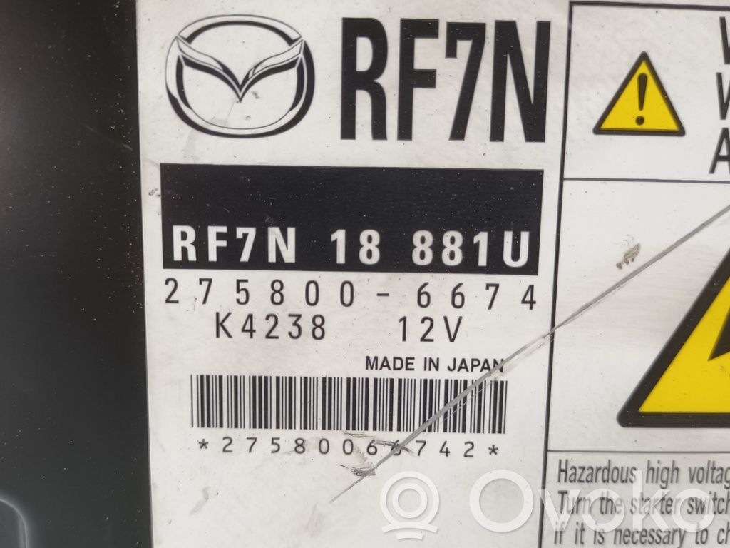 Moottorin ohjainlaite/moduuli   RF7N18881U