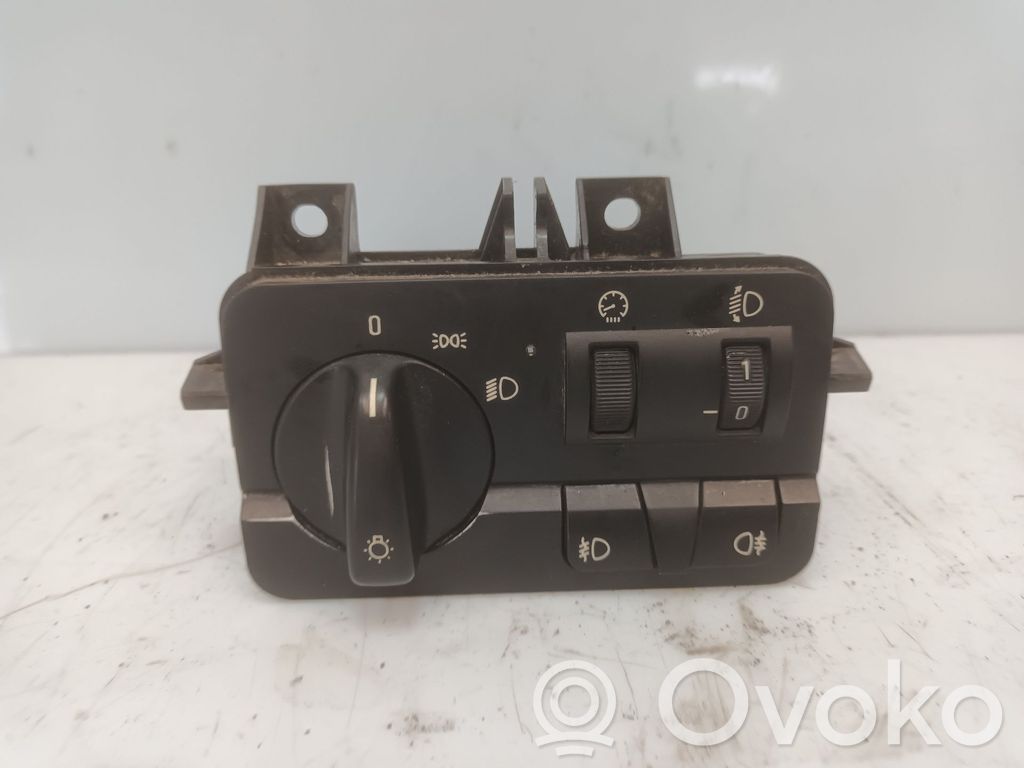 Lichtschalter   61316901429