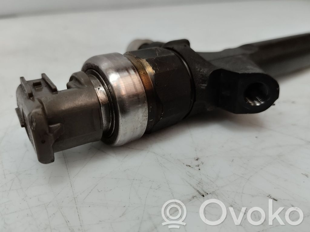 Injecteur de carburant   7860