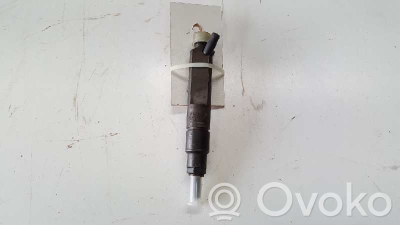 Inyector de combustible   028130203F