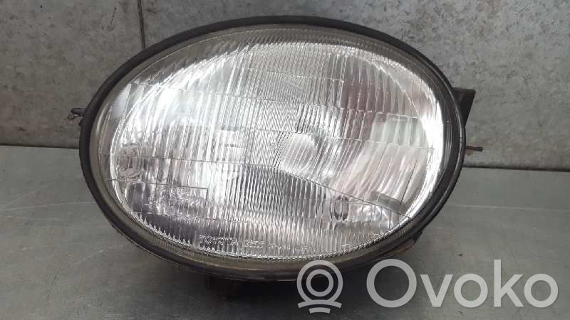 Toyota Corolla E110 Headlight/headlamp 