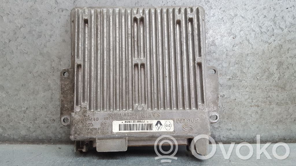 Renault Clio I Moottorin ohjainlaite/moduuli 