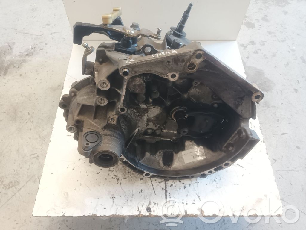 Citroen C4 I Caja de cambios manual de 5 velocidades 