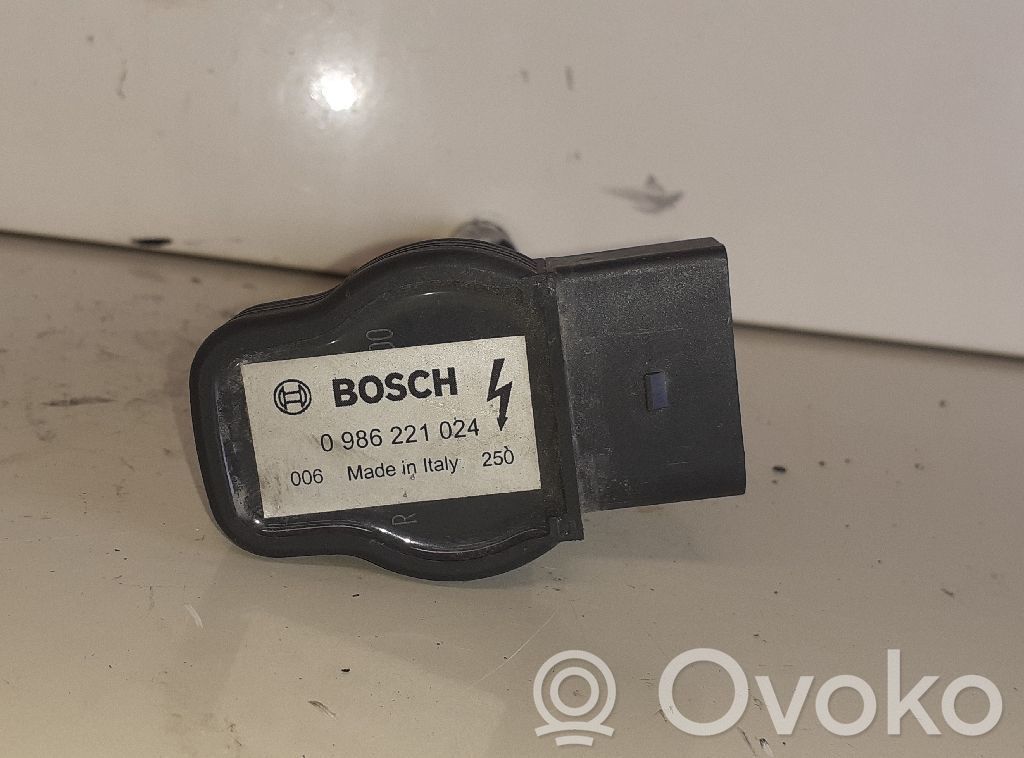 Audi A6 S6 C5 4B Bobina di accensione ad alta tensione 