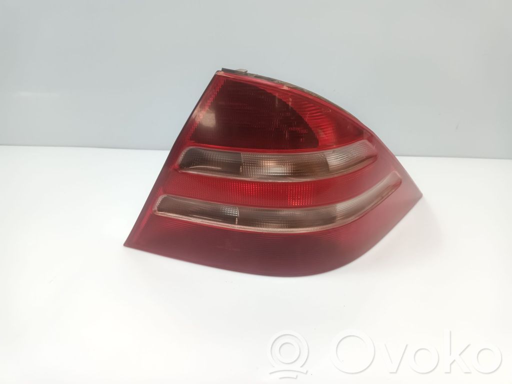 Mercedes-Benz S W220 Luci posteriori