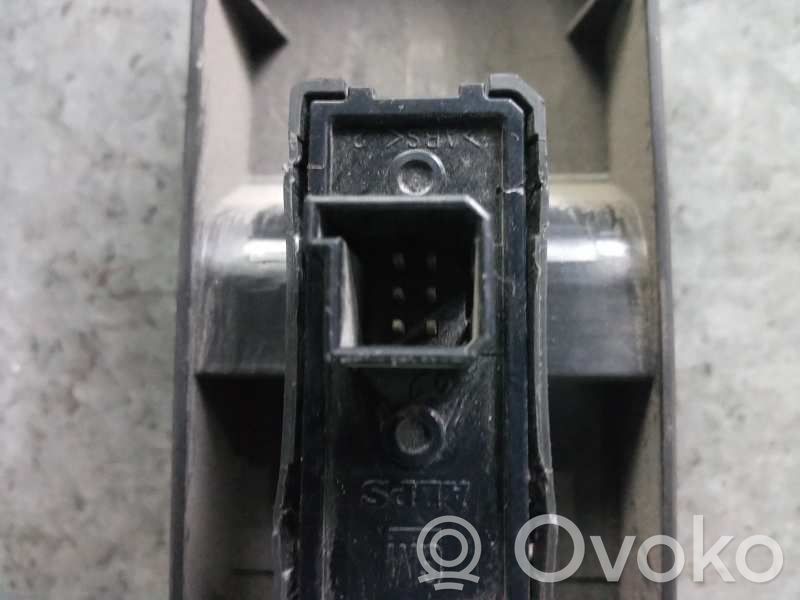 Interruptor del elevalunas eléctrico   13228709