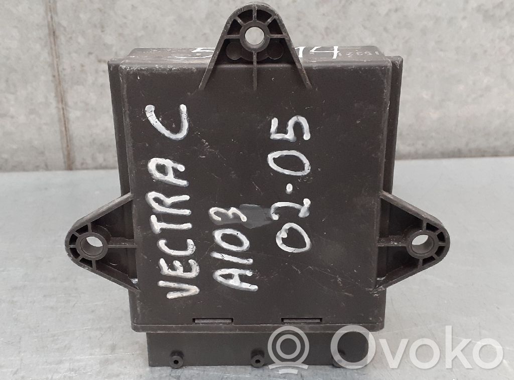 Opel Vectra C Centralina/modulo chiusura centralizzata portiere