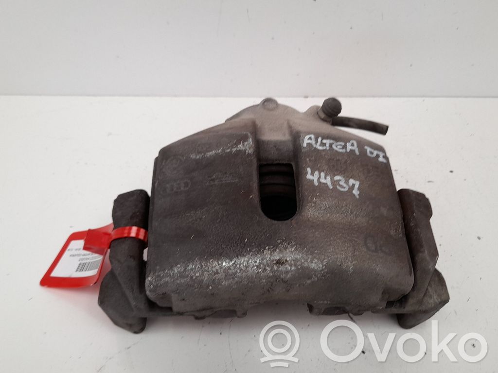 Seat Altea Zacisk hamulcowy przedni 