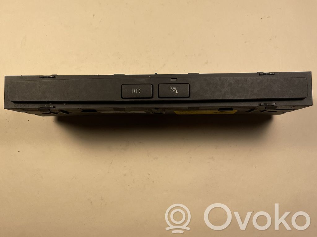 BMW 5 E60 E61 Interruptor del sensor de aparcamiento (PDC) 