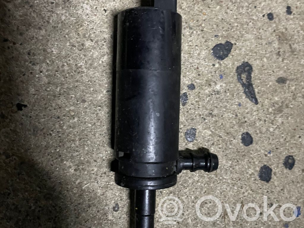 BMW 5 E60 E61 Headlight washer pump 