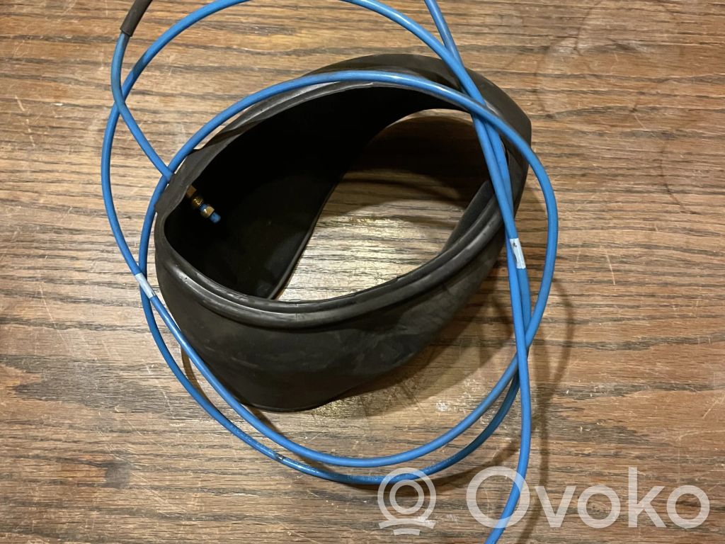 BMW 5 F10 F11 Przewód zawieszenia pneumatycznego osi tylnej 
