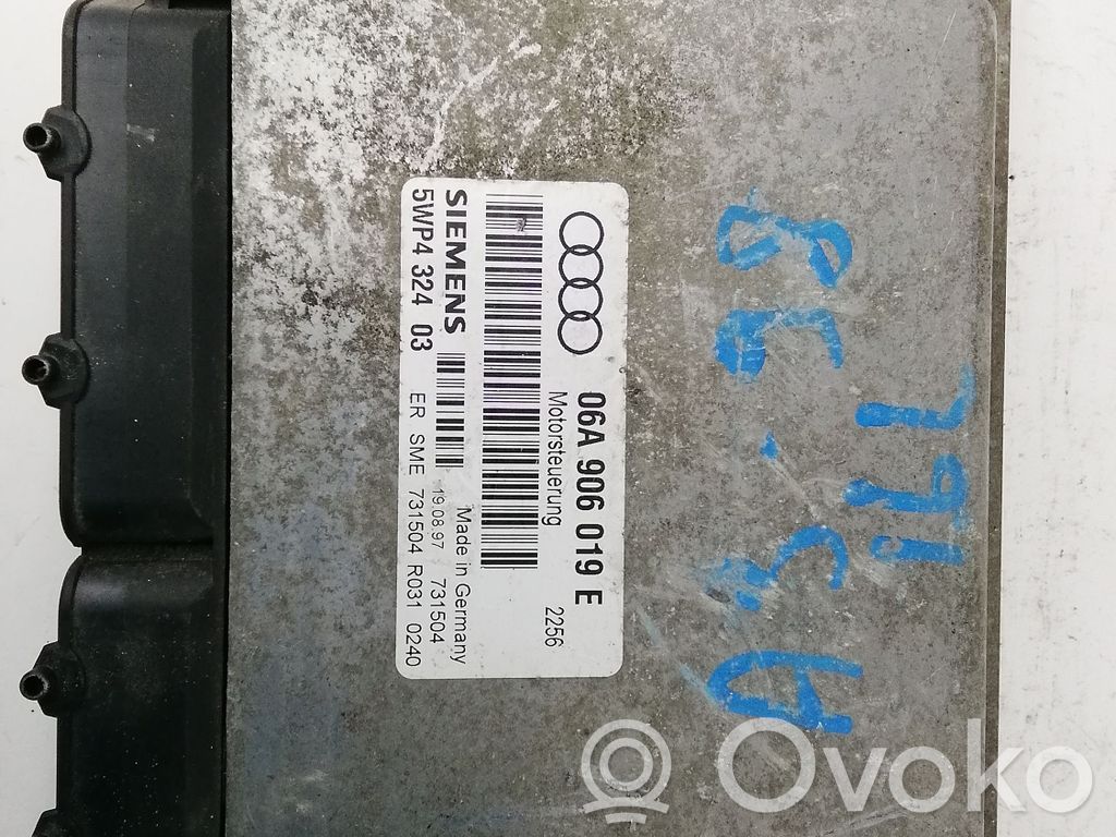 Engine control unit/module   06A906019E,5WP432403