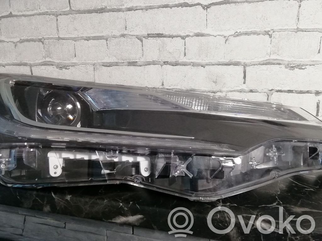 Scheinwerfer   8111002L70