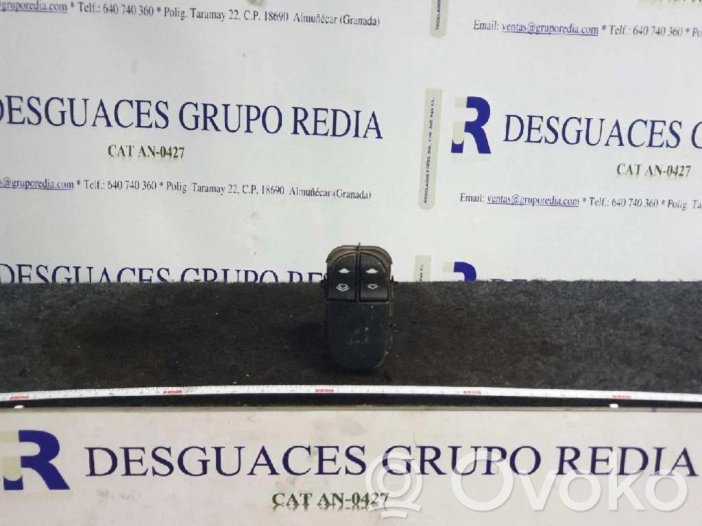 Ford Focus Electric window control switch 