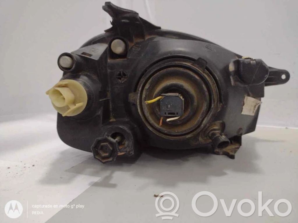 Opel Corsa B Phare frontale 